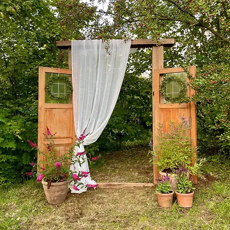 Appartamento Honey Gardens Venkovský V Přírodní Zahradě *